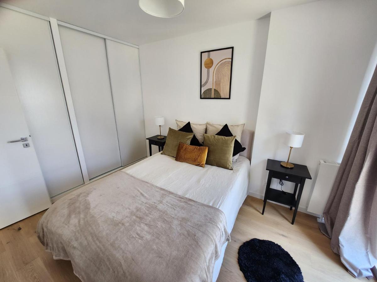 Le Quai Des Verts Apartment *
